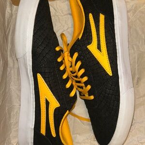 Lakai Doomsayers size 11